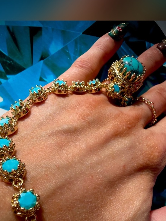 Feed Me Gems Jewelry - Feed Me Gems Texas Turquoise Queen Ring  and Hand Chain Set NIP